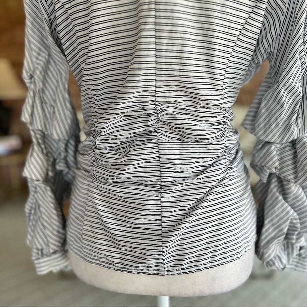 Renee C. Top Tiered Ruched Sleeves White Black Striped Belted V-Neck Cotton M - Picture 10 of 15
